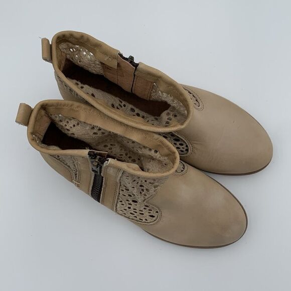 Coolway leather die cut ankle boots booties woman’s size 37 - Picture 7 of 12